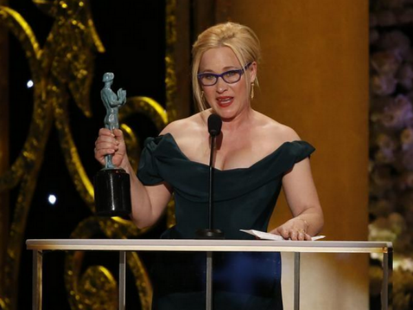 Outstanding Performance by a Female Actor in a Supporting Role