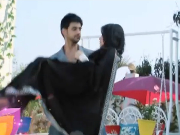 RV-Ishaani Taking Pheras RV-Ishaani Taking Pheras