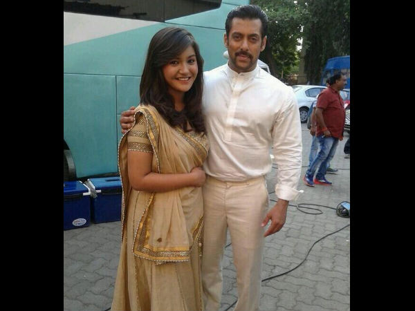 Salman Khan With A Female Fan
