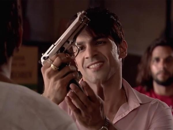 Kumkum Bhagya: Will Neel Set Pragya-Abhi Free To Save From Police?