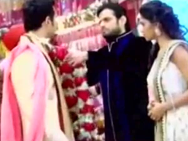 Raman Slaps Nikhil Raman Slaps Nikhil