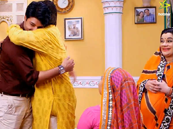 Babasa Hugs Sooraj