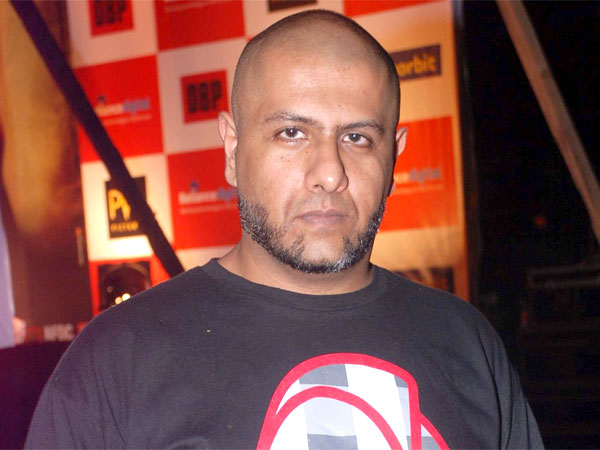 The-Lying-Lama ‏@KyaUkhaadLega