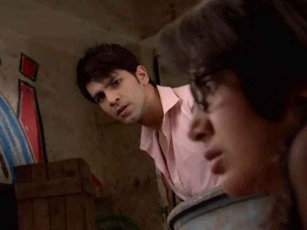 Kumkum Bhagya: Neel Wants To Celebrate Holi With Bulbul! Kumkum Bhagya: Neel Wants To Celebrate Holi With Bulbul!