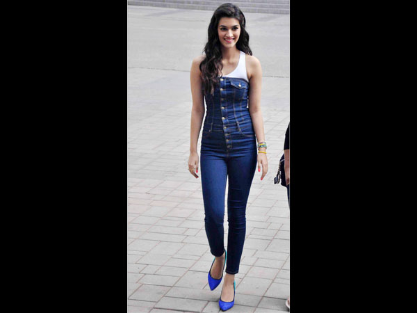 Pretty Looking Kriti