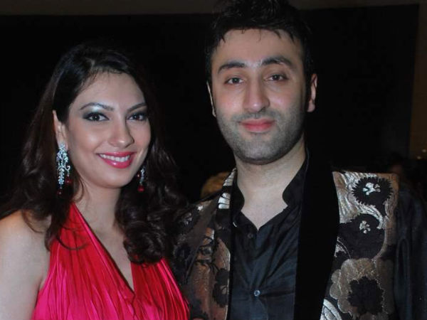 Yukta Mookhey Yukta Mookhey