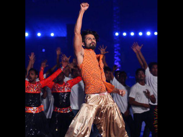 Alnoor ‏@AlnoorKotadia