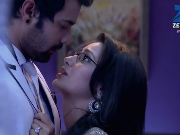 Apologise By Kissing