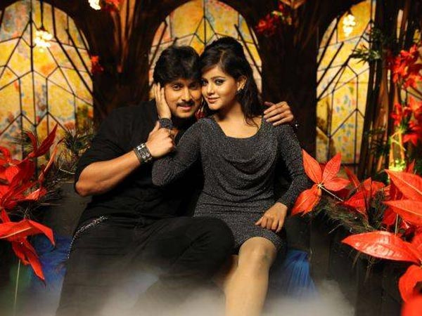 Sizzling Chemsitry Of Ajai Rao And Mayuri 