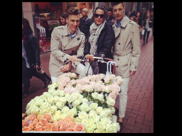 Neha Posing With Roses