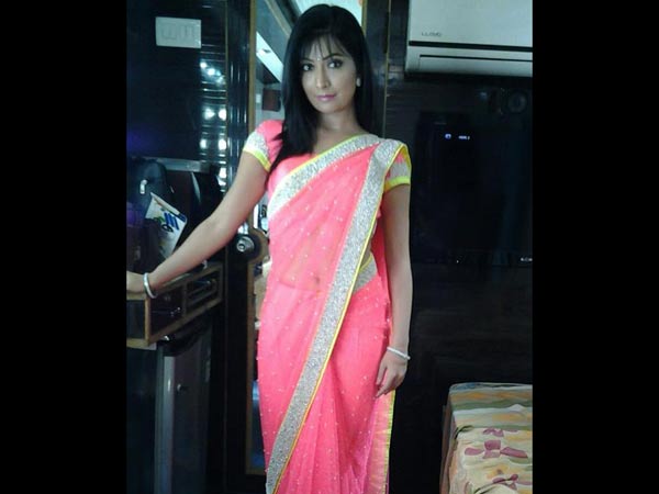 Radhika Pandit In Saree 
