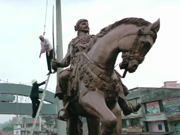 Detective Byomkes Bakshy