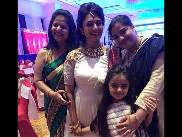 On-Screen Off-Screen Mother-Daughters