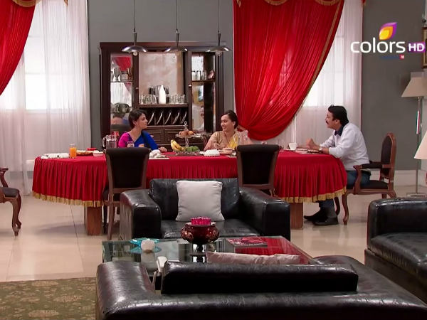 Shikar's Mom Comes To Ishaani's Rescue