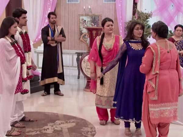 Pragya's Behaviour With Dadi
