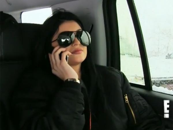 KUWTK May 31 Sneak Peek: Kim Cries Post Car Accident Escape