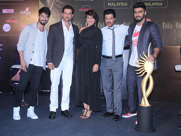 Actors Clicked Together