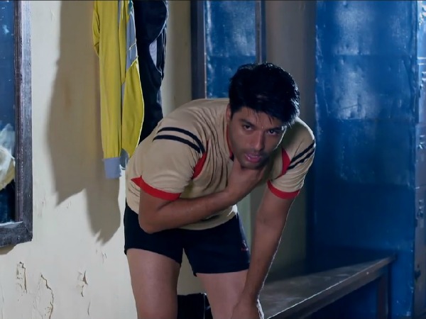 Diya Aur Baati Hum: Oops! Sooraj Aka Anas Rashid Injured On The Sets Diya Aur Baati Hum: Oops! Sooraj Aka Anas Rashid Injured On The Sets