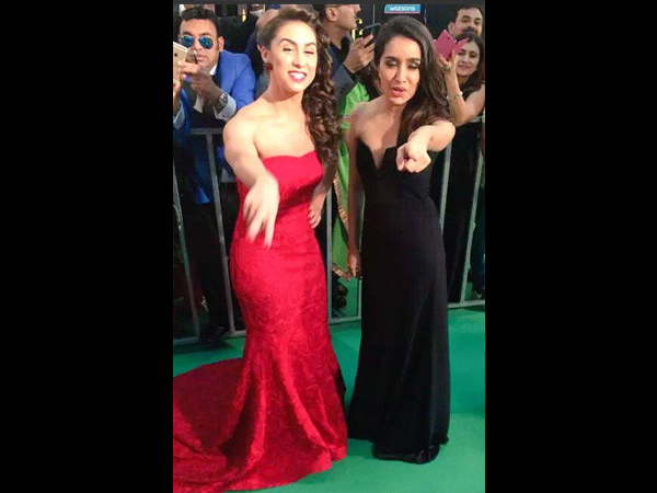 Shraddha Lauren Having Fun At Green Carpet
