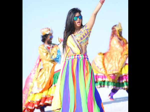 Shiva ‏@Shiva73601325