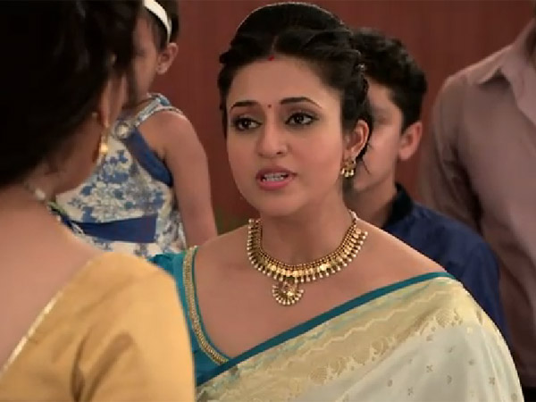 Ishita Takes Away Simmi