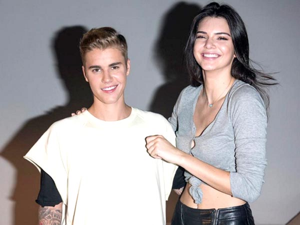 No One Comes Between Kendall Jenner & Justin Bieber's Calvins!
