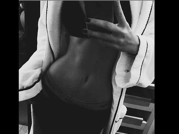 Kendall Jenner Calvin Klein Selfie