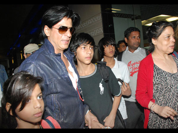 Aryan, Suhana With Dad