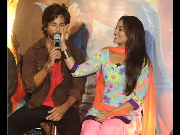 Sonakshi Slapping Shahid