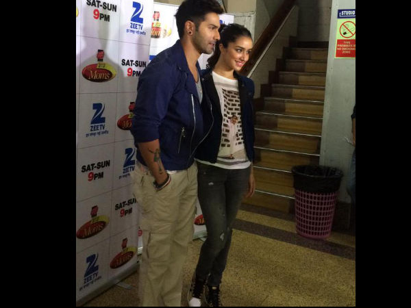 Areesha khan ‏@AreeshaKhan60