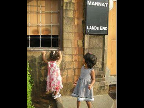 Shahrukh Tweets About His Little Friends Shahrukh Tweets About His Little Friends