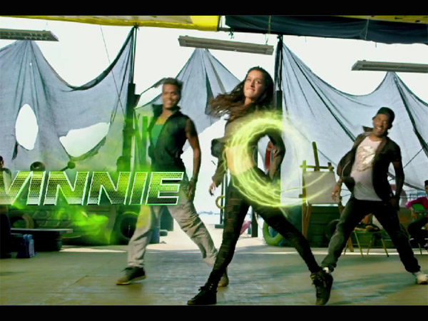 Varun Dhawan ‏@Varun_dvn