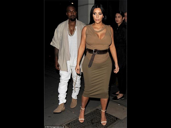 Kim Kardashian Is Putting On Pregnancy Weight 