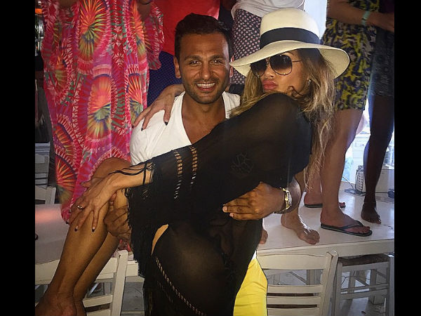 Nicole Scherzinger Is Celebrating Birthday In Bikini At Greece