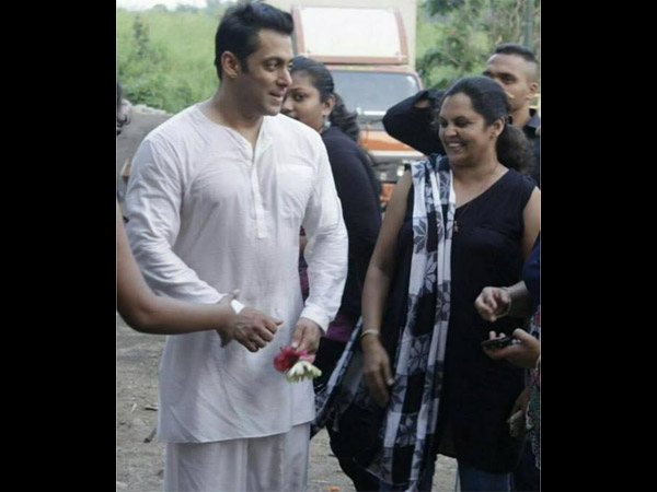 Salman With A Fan Salman With A Fan