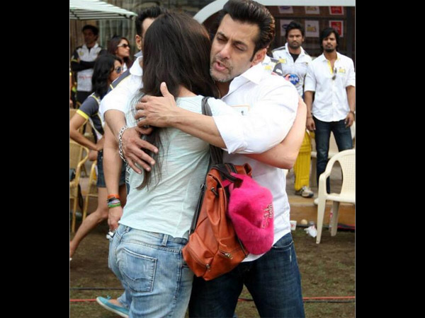 Salman Hugs Sneha