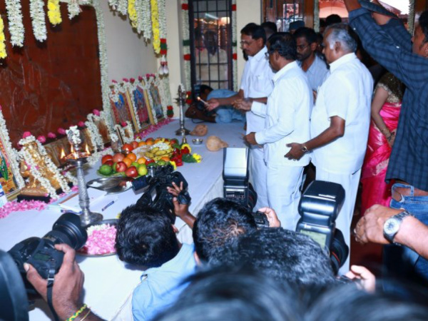 Blast From The Past: Vijay 59 Pooja Stills