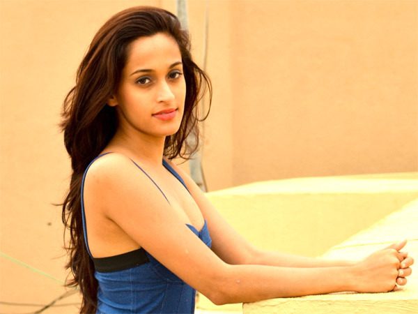Shweta Pandit @ShwetaPandit7: Shweta Pandit @ShwetaPandit7: