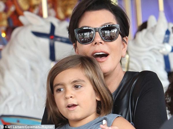 Kourtney Takes Penelope To Disneyland For 3rd Birthday With Kim & North West