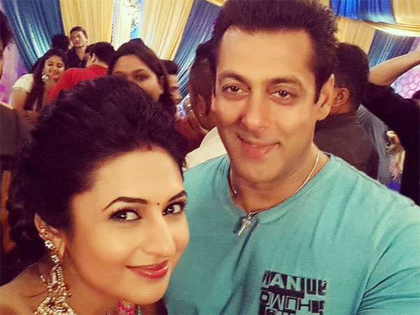 Divyanka's Selfie With Salman Divyanka's Selfie With Salman