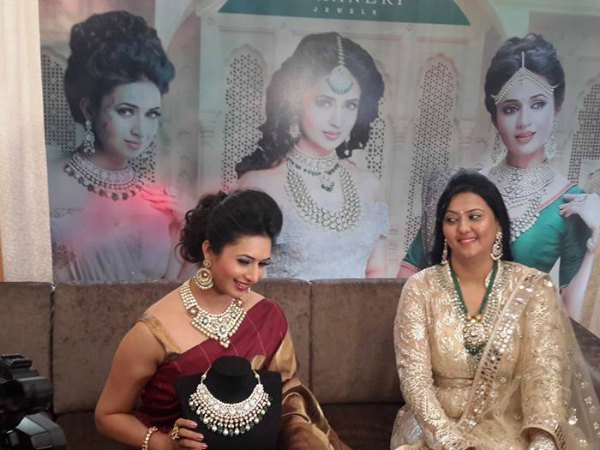 Divyanka Tripathi At Bikaneri Jewels Launch Divyanka Tripathi At Bikaneri Jewels Launch