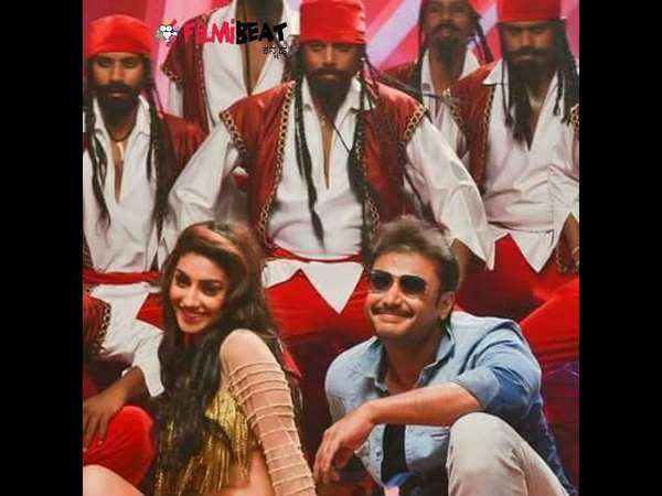 Darshan And Urvashi Rautela 