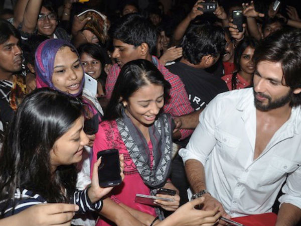 Fans Going Crazy For Shahid