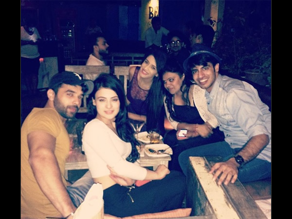 Radhika, Smriti With Other Team Members Of MATSH
