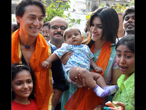 Kriti-Tiger At Babulnath Temple