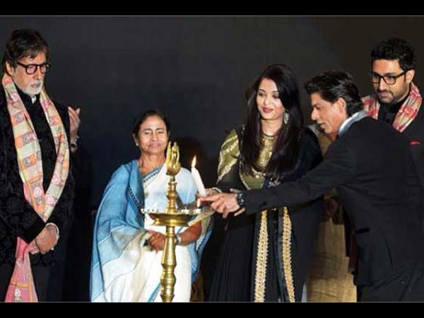 Shahrukh With The Bachchans