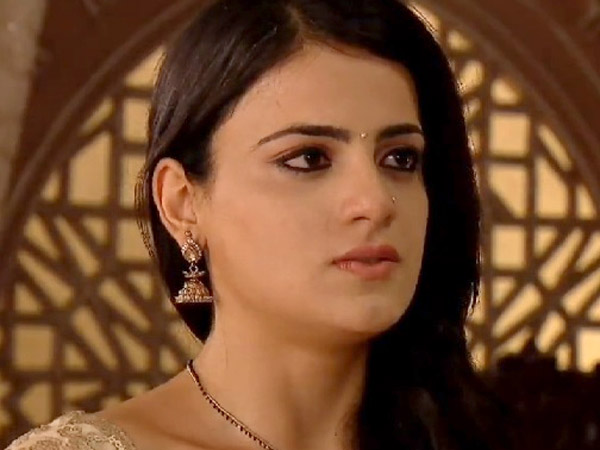 Ishaani Happy To See Ritika Worried