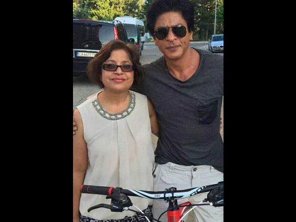 Shahrukh With His Fan