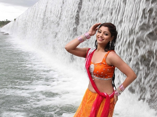 Akanksha Puri ‏@puri_akanksha