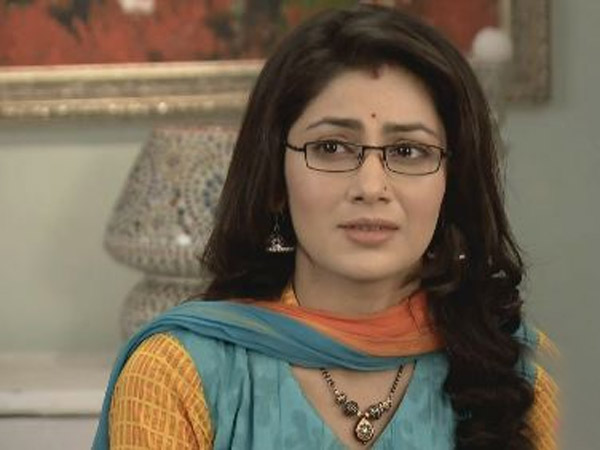 Pragya Happy To See Abhi Back